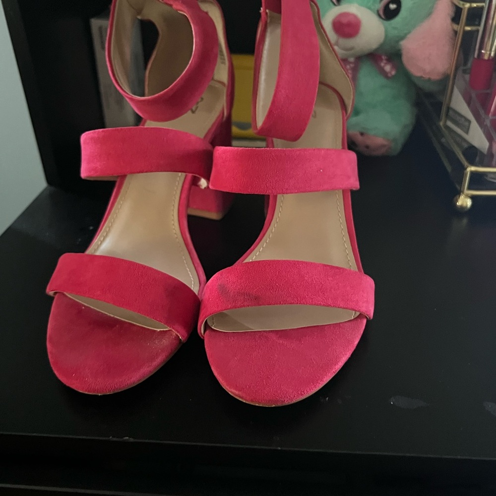 Used shoes - Picture 4 of 4